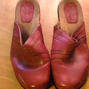 Earth Origins women's mules